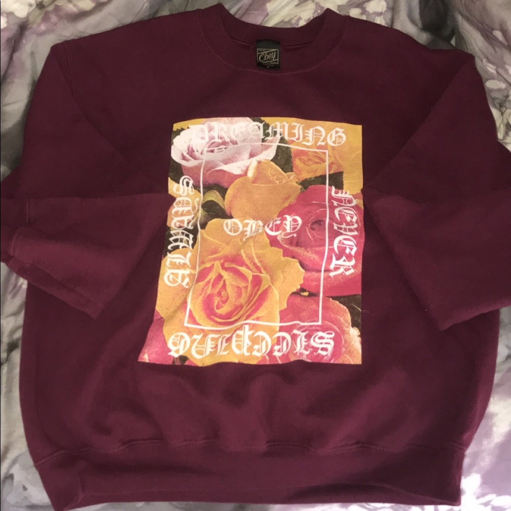 obey maroon crewneck size medium